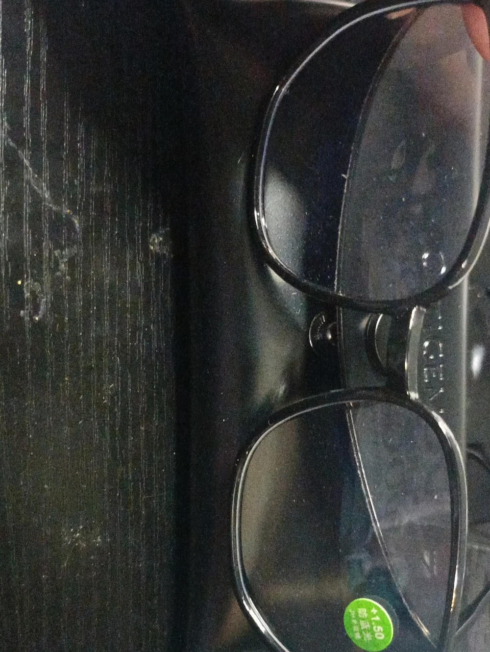 Black Metal Frame Reading glasses - Classic Black